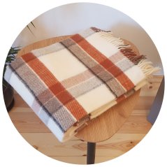 Vlněná deka se střapci – 100% ovčí vlna, 400 g/m2, károvaná