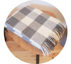 Vlněná deka se střapci – 100% ovčí vlna, 400 g/m2, károvaná Šedo - bílá