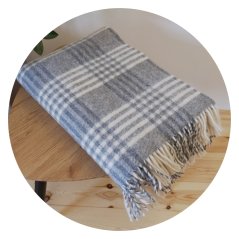 Vlněná deka se střapci – 100% ovčí vlna, 400 g/m2, károvaná - šedo-bíla